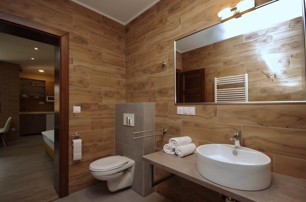 Mosoly Deluxe Apartman Дьюла Экстерьер фото